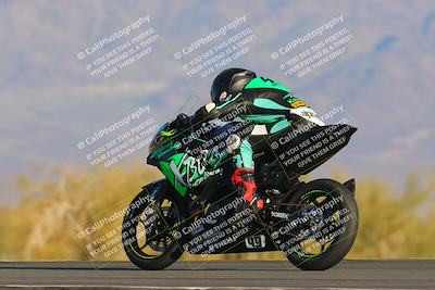 media/Dec-04-2022-CVMA (Sun) [[e38ca9e4fc]]/Race 12 500 Supersport-350 Supersport/